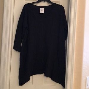 Fresh Produce top w asymmetrical hem